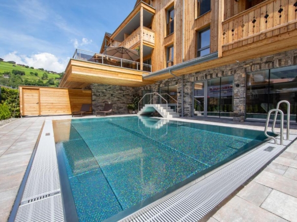 TOURISTISCHE WOHNUNG MIT 2 SCHLAFZIMMERN IM ZENTRUM VON KAPRUN